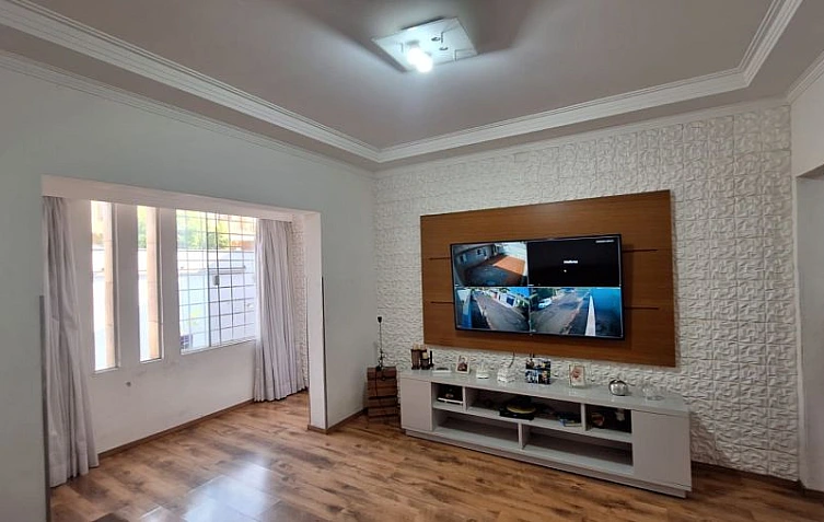 Casa - Venda no bairro Vila Larsen 1 - Londrina - PR