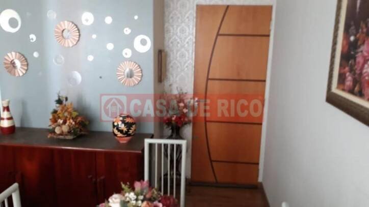 Apartamento - Venda - Coliseu - Londrina - PR