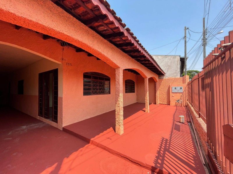 Casa - Venda - Conjunto Flamingos III - Arapongas - PR